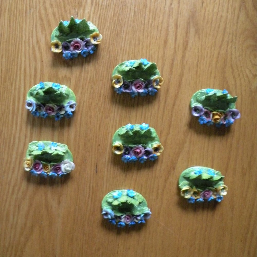 Dorothy Ann vintage table setting name tag holders